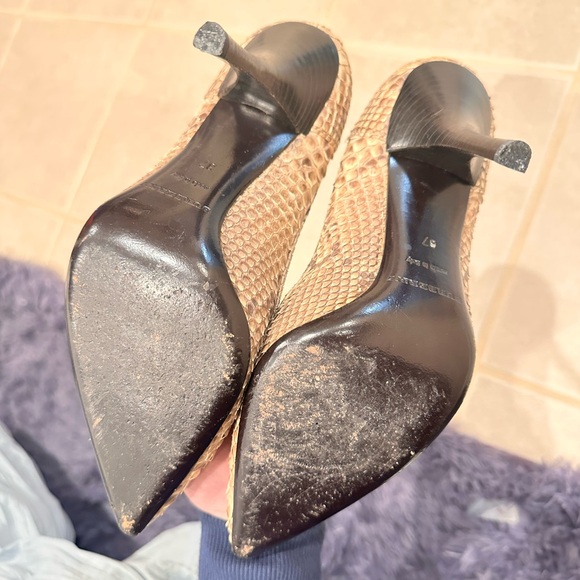 Burberry Snakeskin Patterned High Heels (37) - Picture 13 of 15